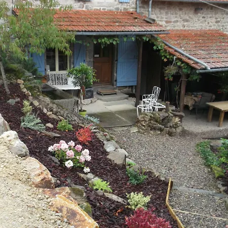 Bergeveaux فندق مبيت وإفطار 4*